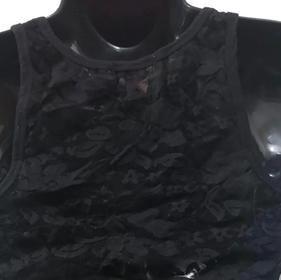 👻Lace back sugar skull tank - Picture 4 of 4